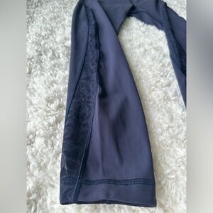 Navy Blue and Lace Lululemon leggings (size 6)